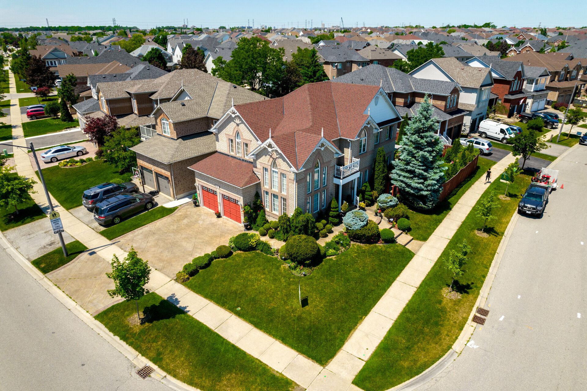 6863 Gooderham Estate Blvd by Alija Topuz