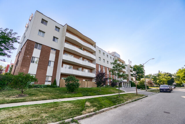 #201-2485 Woking Crescent, Mississauga - photo 2