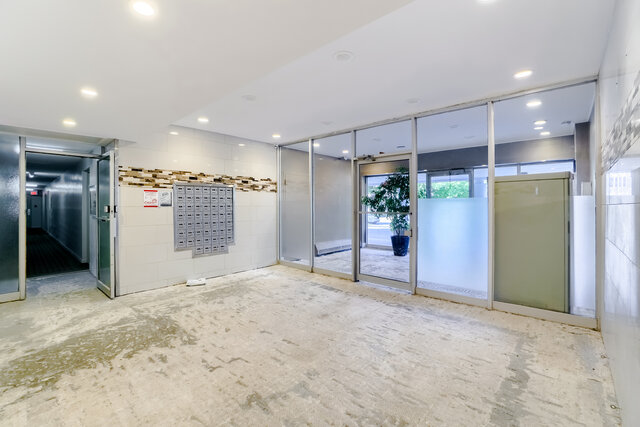 #201-2485 Woking Crescent, Mississauga - photo 4