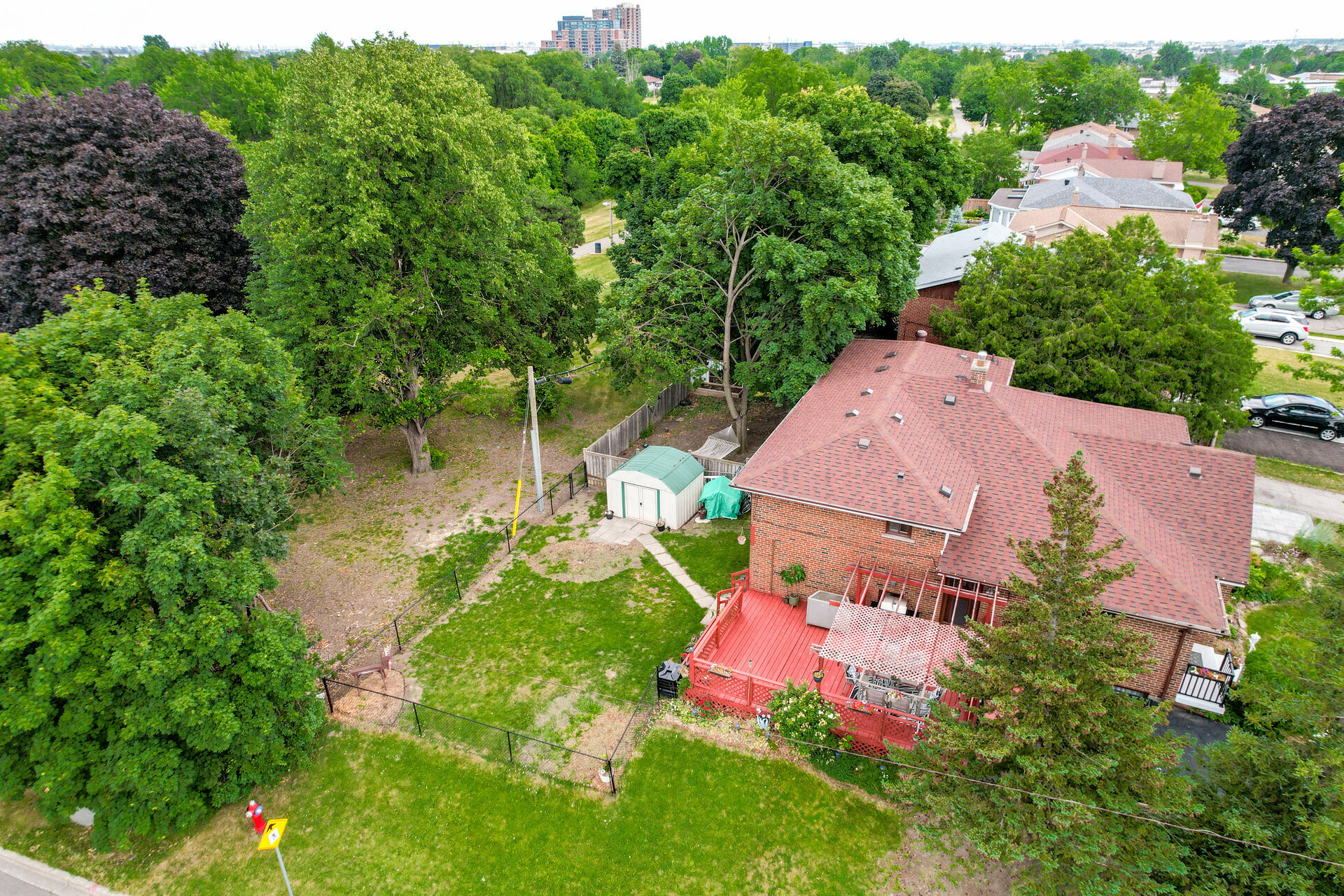 2482319