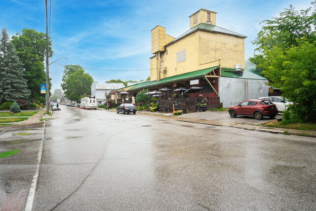 98 Church Street, Schomberg - photo 37