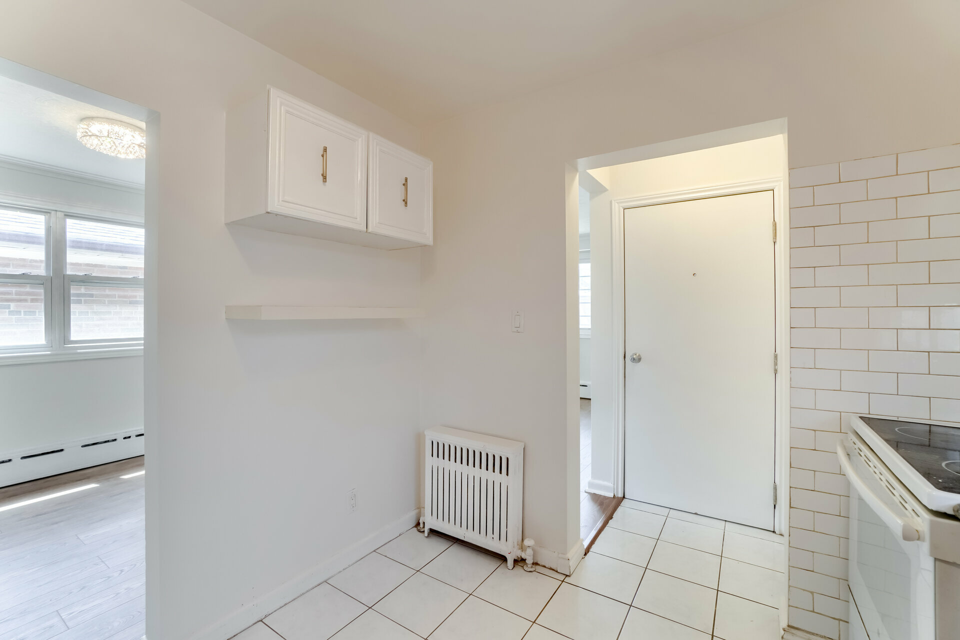 2495825