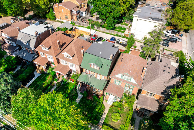 31 Tyndall Avenue, Toronto - photo 2