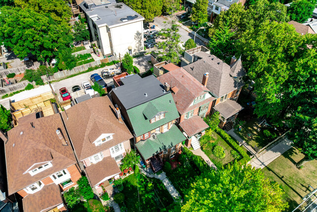 31 Tyndall Avenue, Toronto - photo 3