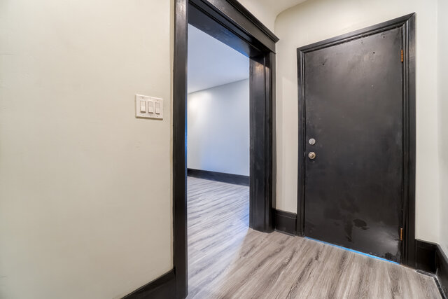 31 Tyndall Avenue, Toronto - photo 13