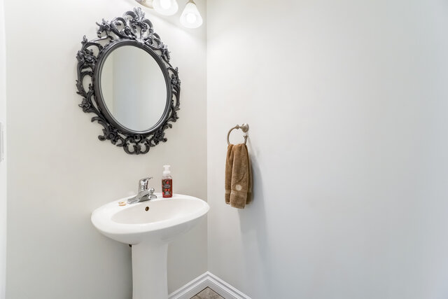 17 Drake Drive, Barrie - photo 22