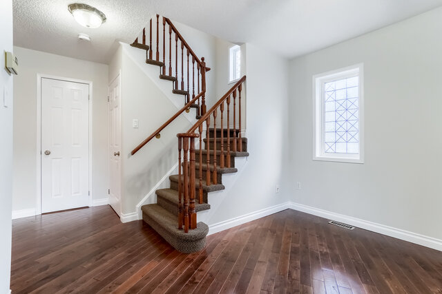 17 Drake Drive, Barrie - photo 24