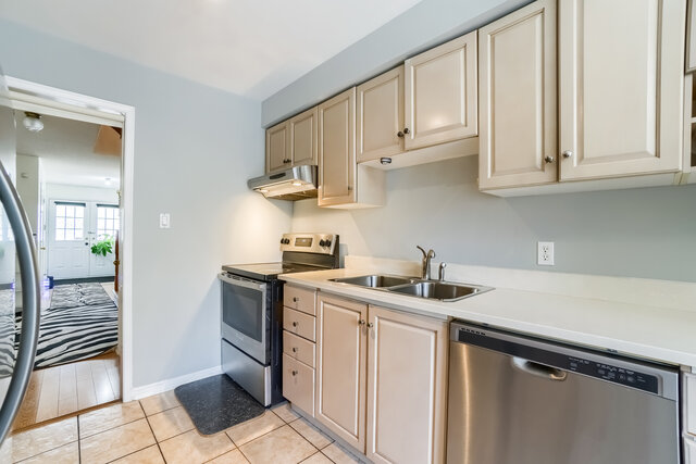 193 Roxbury Street, Markham - photo 17