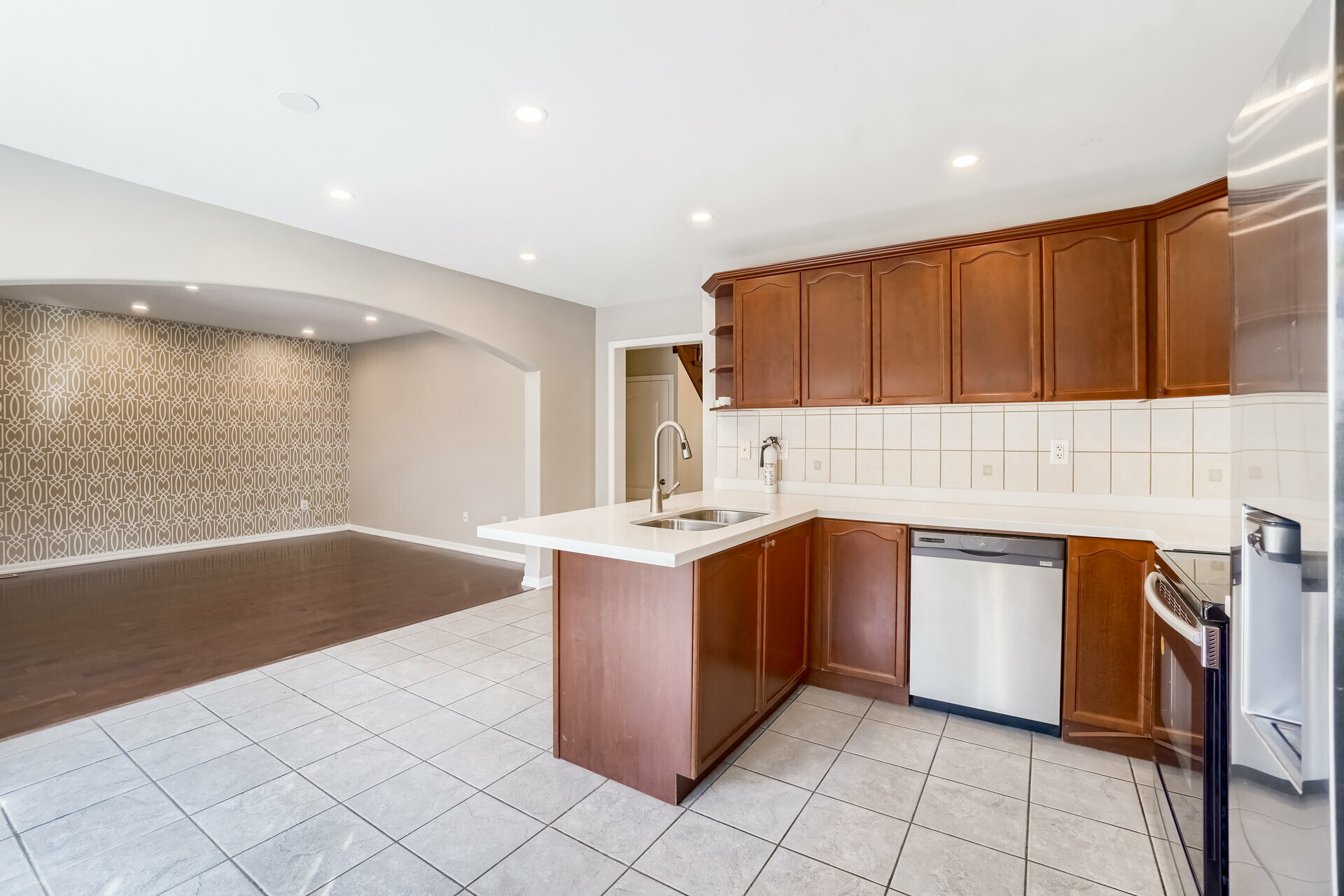 805 Yates Drive, Milton - photo 15