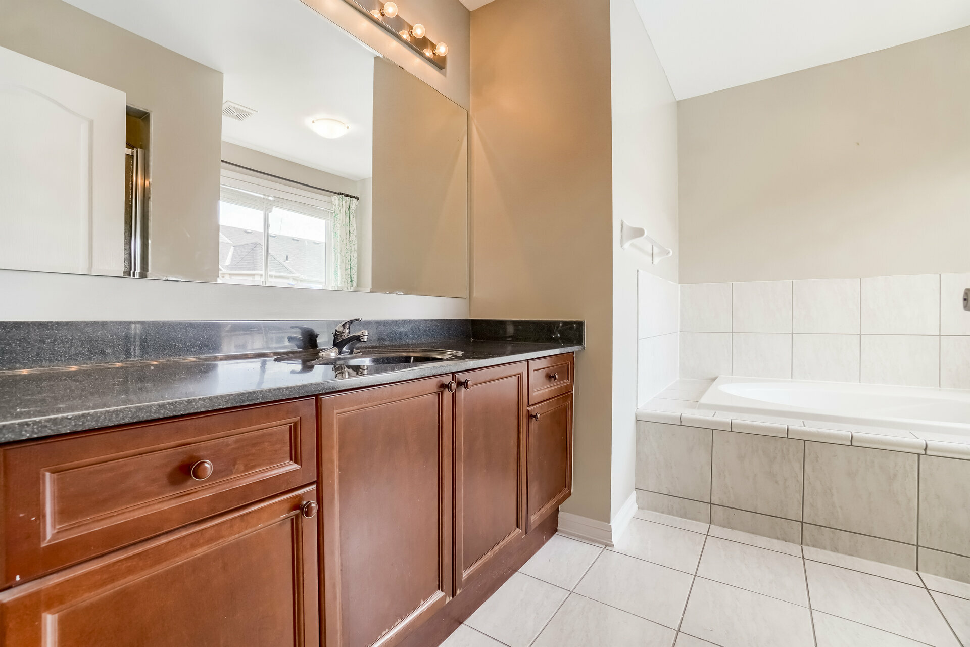 805 Yates Drive, Milton - photo 26
