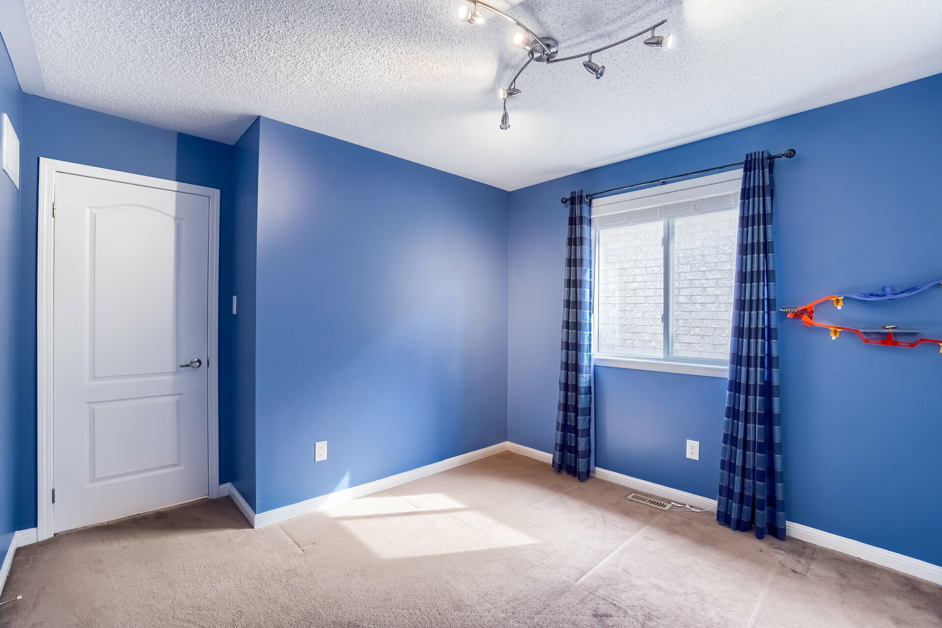 805 Yates Drive, Milton - photo 35