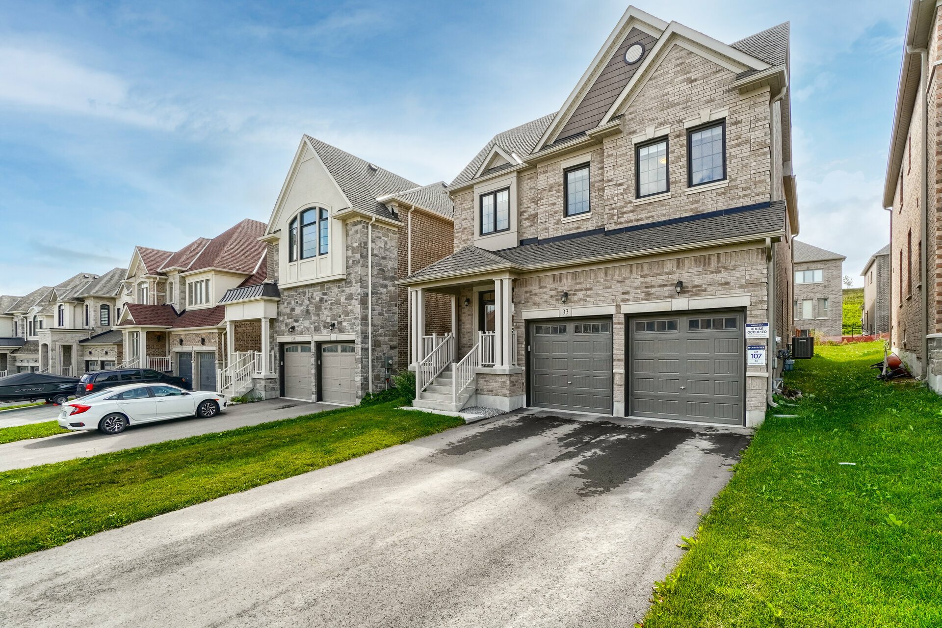 33 Holland Vista Street, East Gwillimbury - photo 2