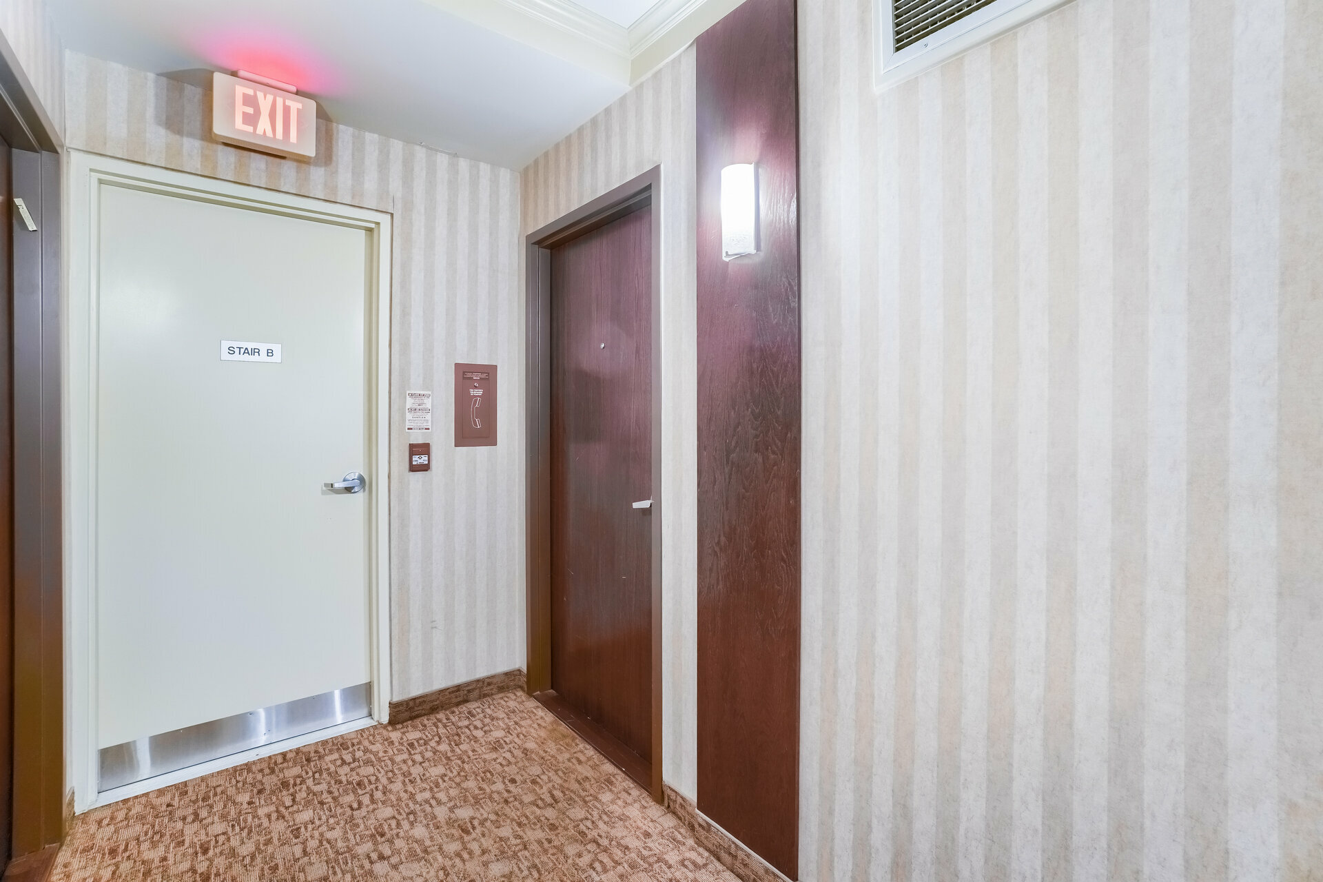 #1101-263 Wellington Street West, Toronto - photo 8