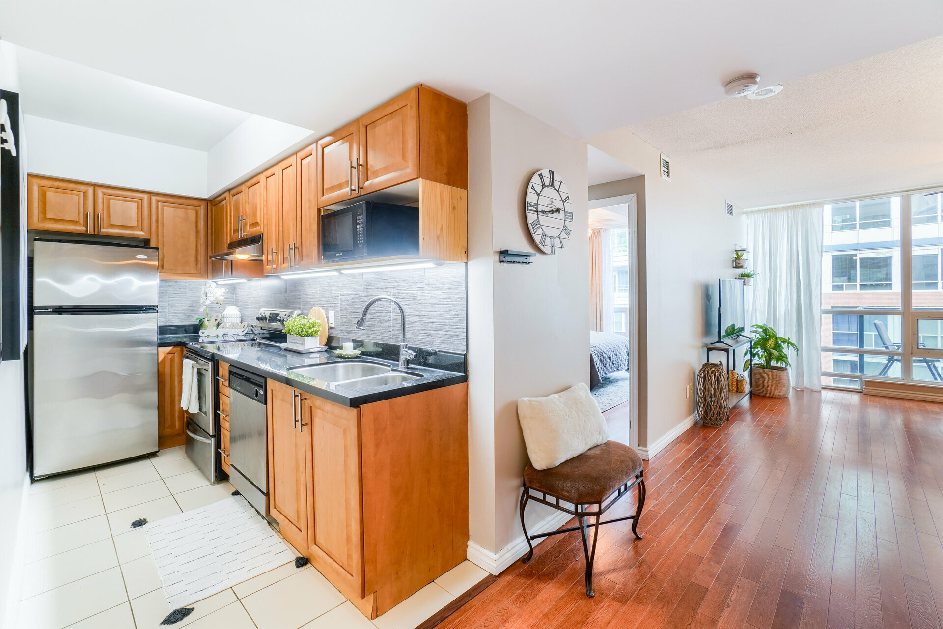 #1101-263 Wellington Street West, Toronto - photo 10