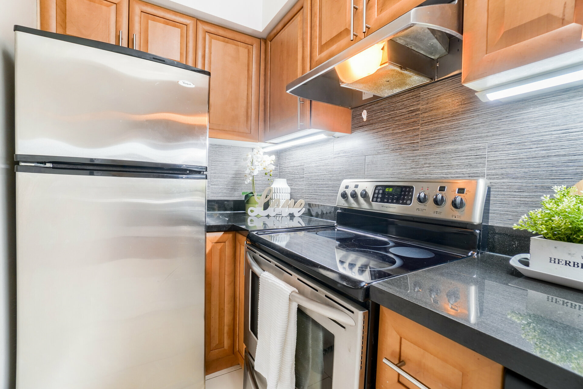 #1101-263 Wellington Street West, Toronto - photo 13