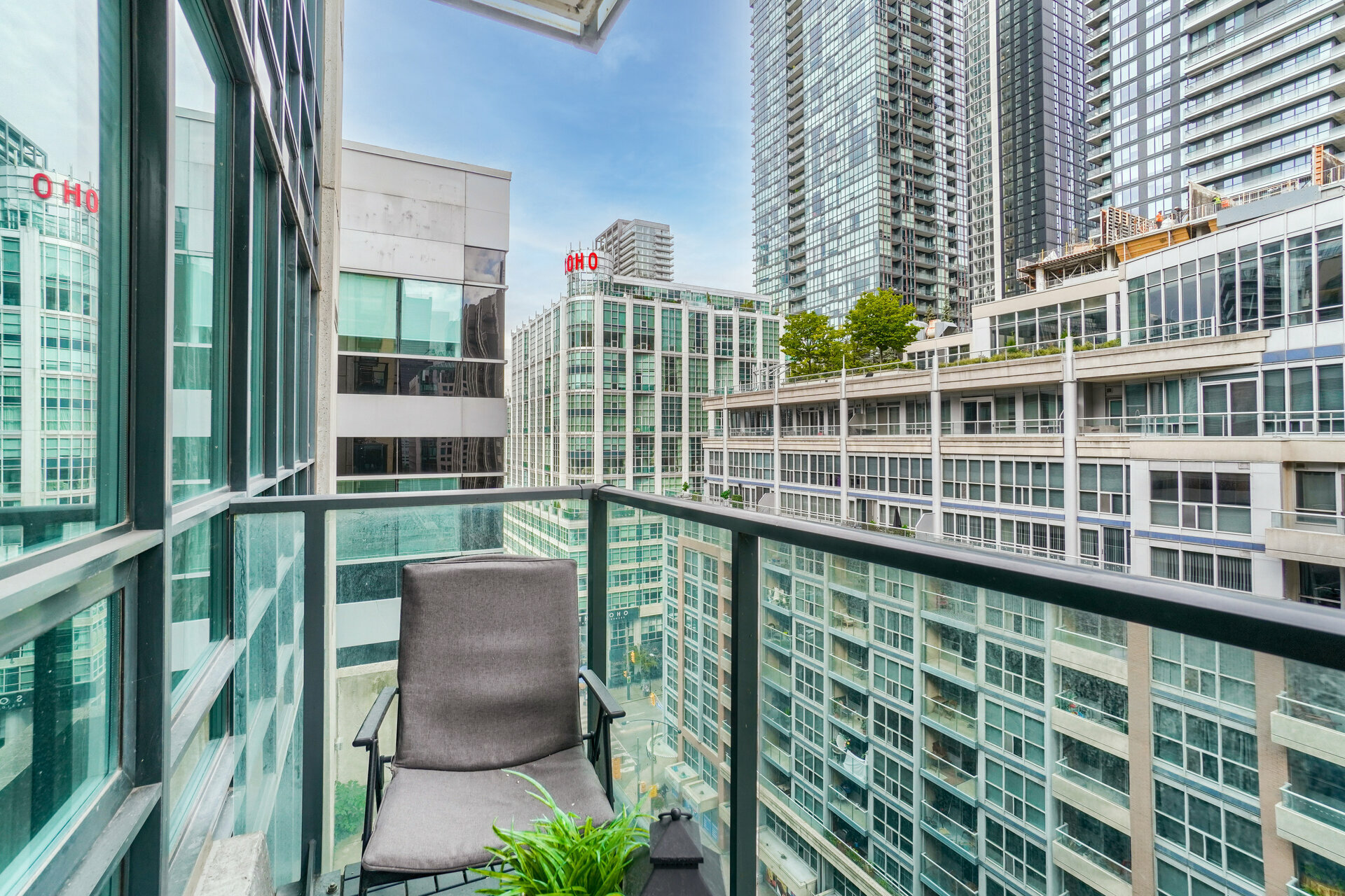 #1101-263 Wellington Street West, Toronto - photo 30