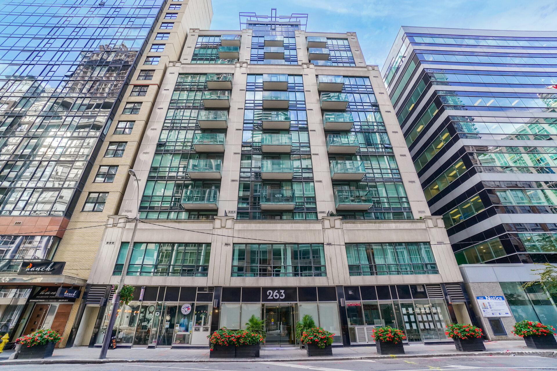 #1101-263 Wellington Street West, Toronto - photo 32