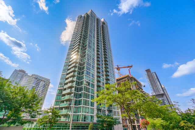 #201-81 Navy Wharf Court, Toronto - photo 2