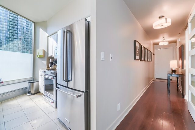 #201-81 Navy Wharf Court, Toronto - photo 16