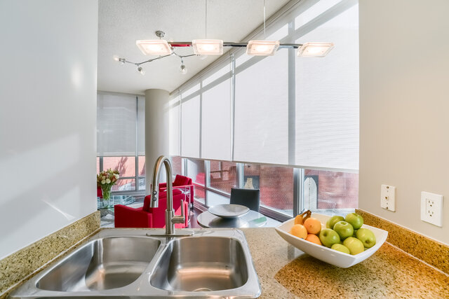 #201-81 Navy Wharf Court, Toronto - photo 21