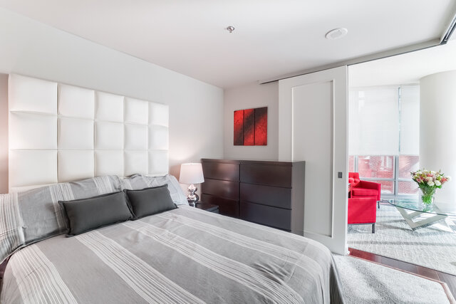 #201-81 Navy Wharf Court, Toronto - photo 31