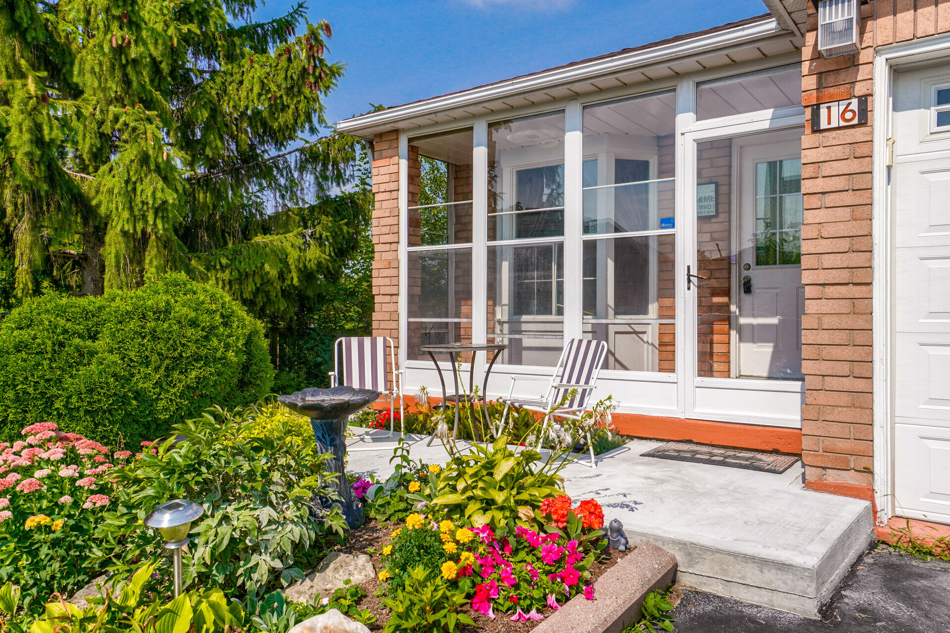 16 Kim Court, Brampton - photo 4