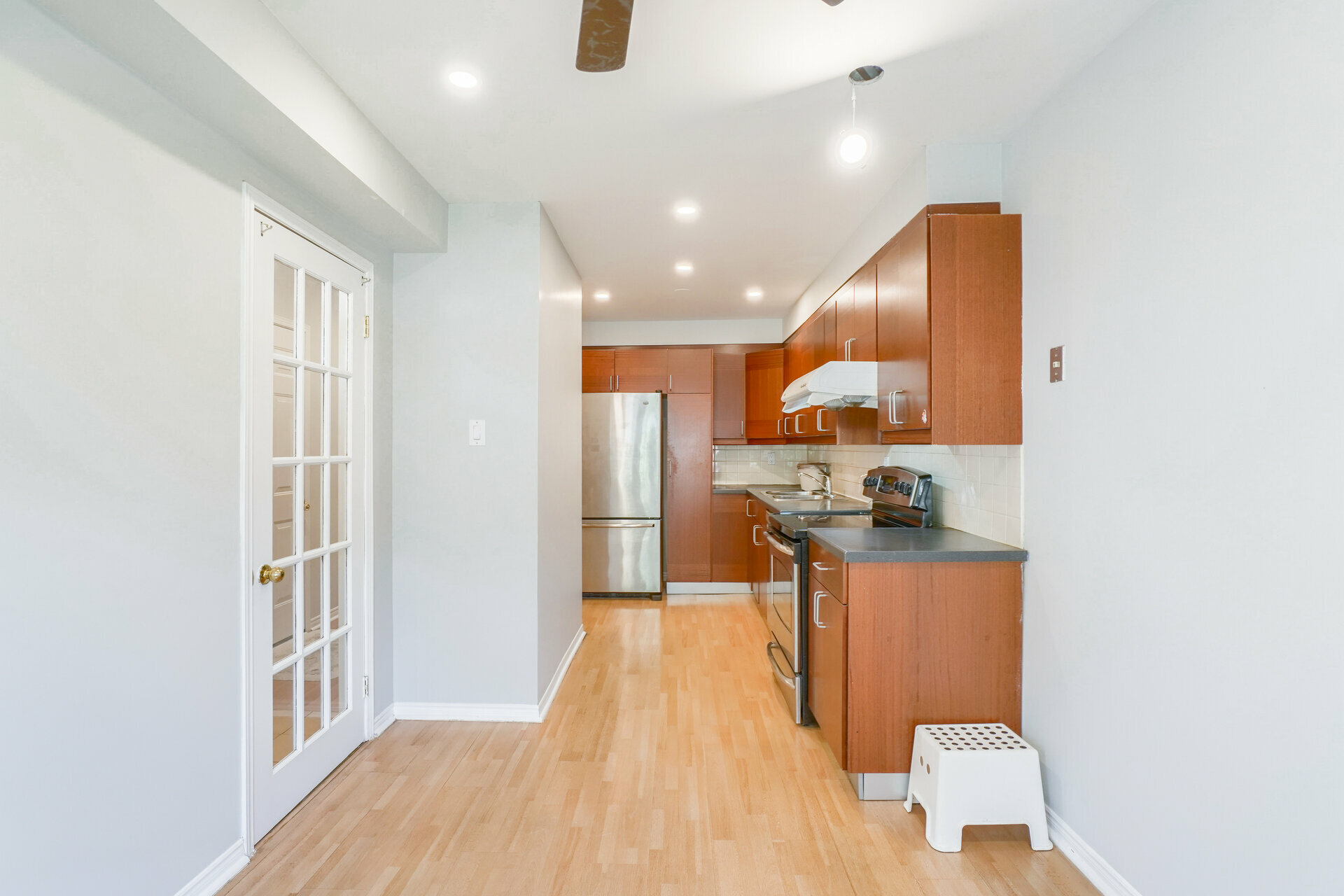 358 Royal Mason Court, Mississauga - photo 8