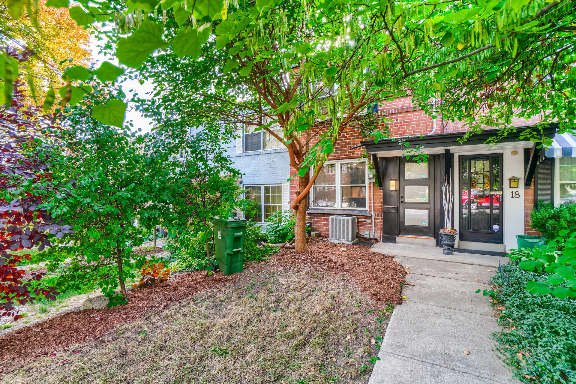 16 Rowley Avenue, Toronto Realmedia Tours