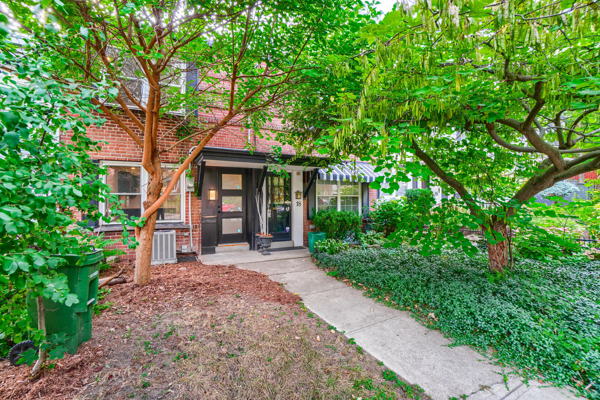 16 Rowley Avenue, Toronto Realmedia Tours