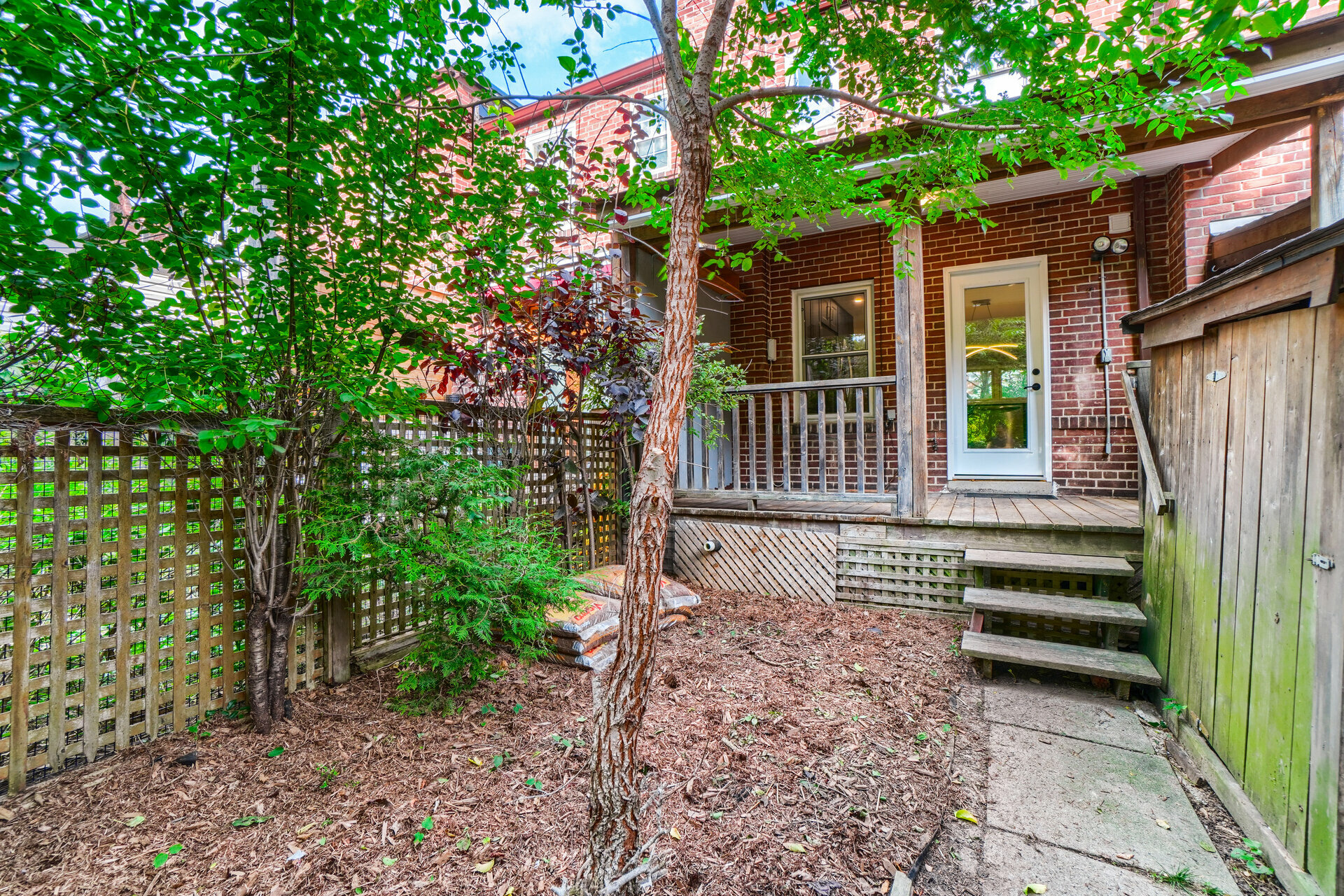 16 Rowley Avenue, Toronto Realmedia Tours