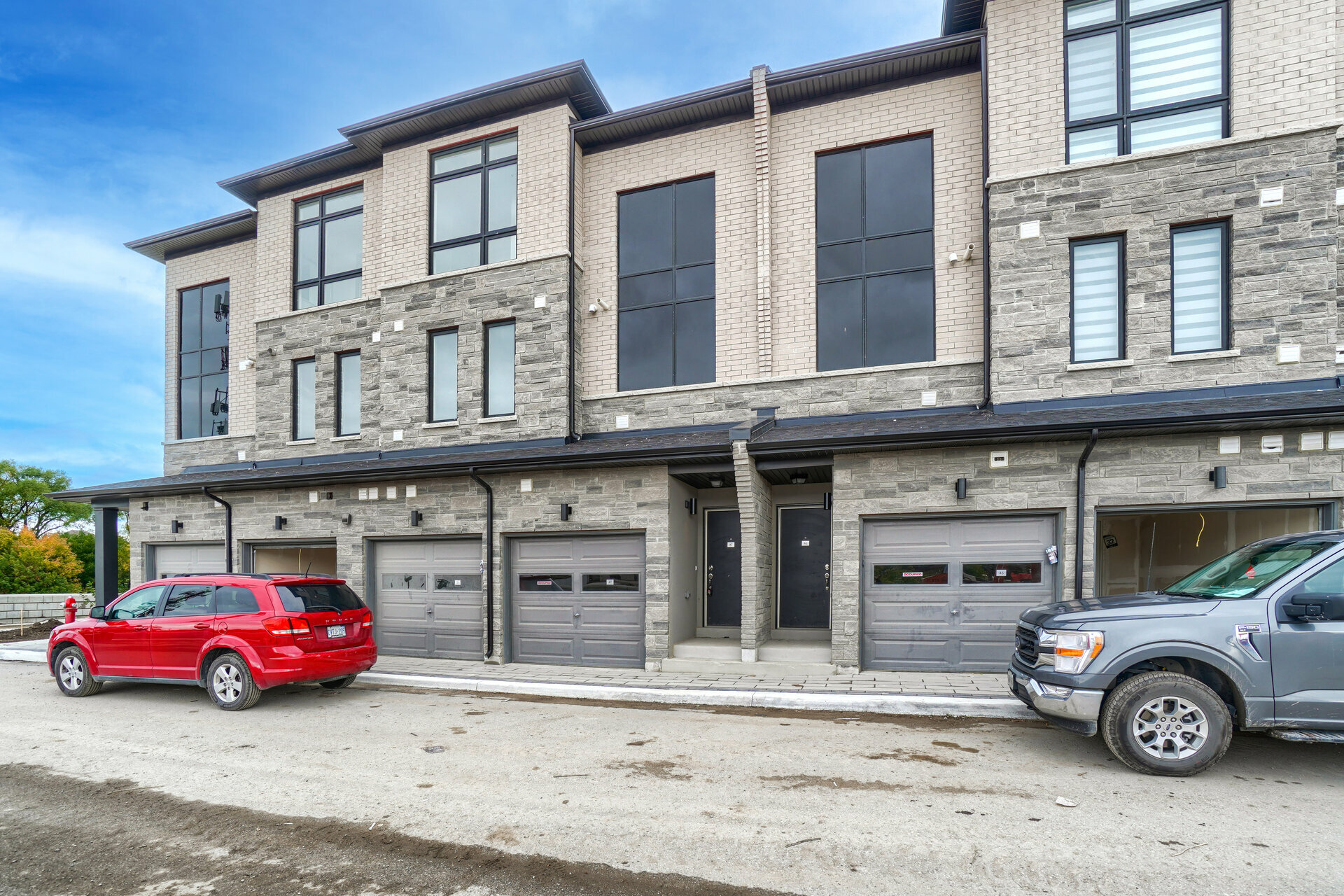 479452 The Gore Road by Raman