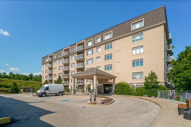 #109-149 Church Street, Schomberg - photo 2