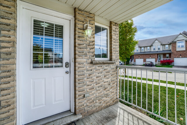 736 Paris Boulevard, Waterloo - photo 5