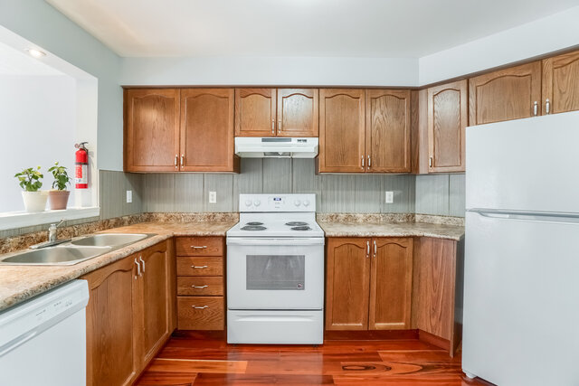 736 Paris Boulevard, Waterloo - photo 10