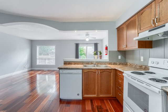 736 Paris Boulevard, Waterloo - photo 11