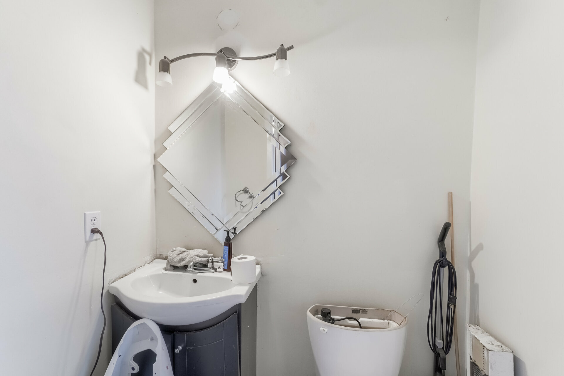 15350 Camelot Court, Oshawa Realmedia Tours