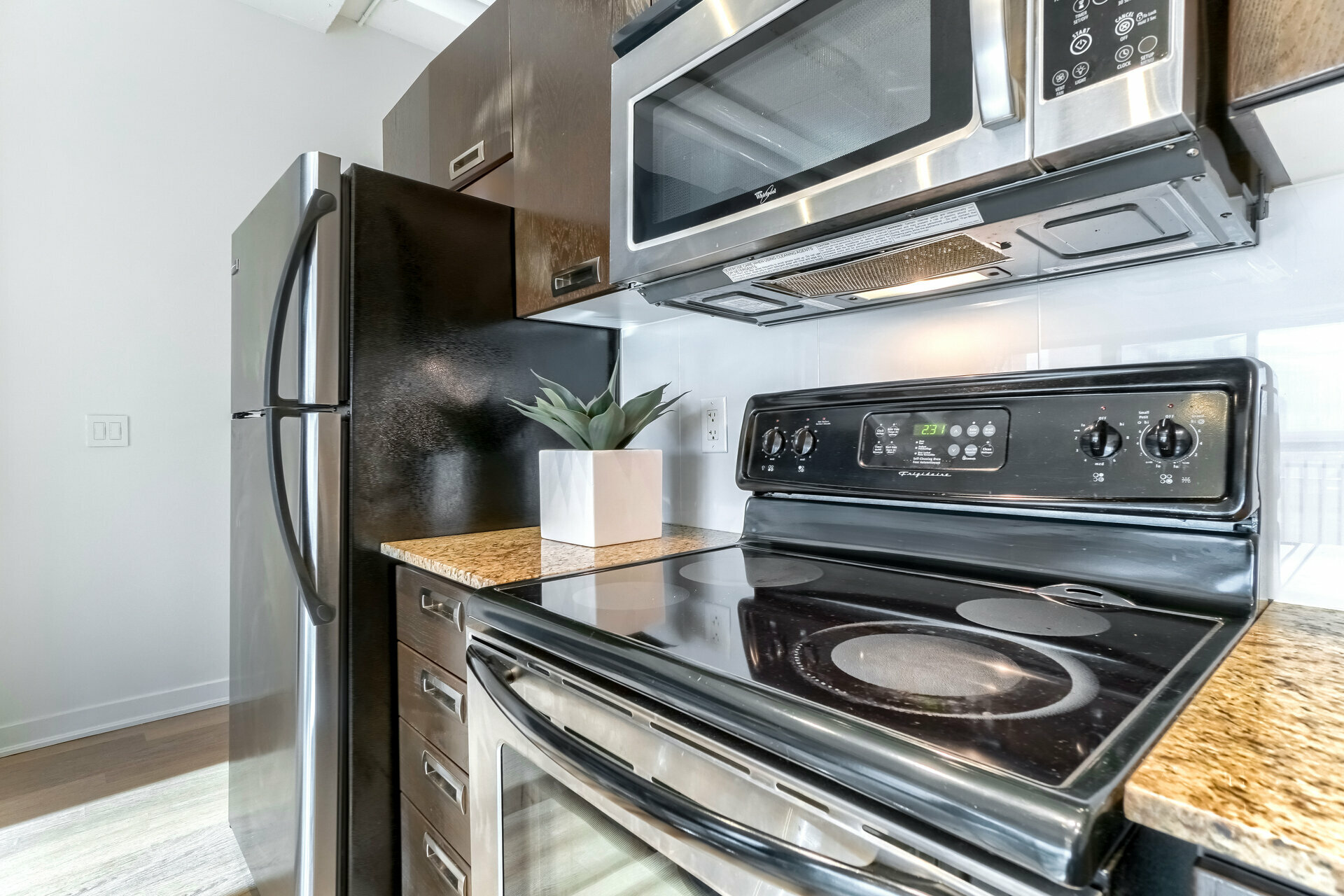 #713-2 Fieldway Road, Etobicoke - photo 16