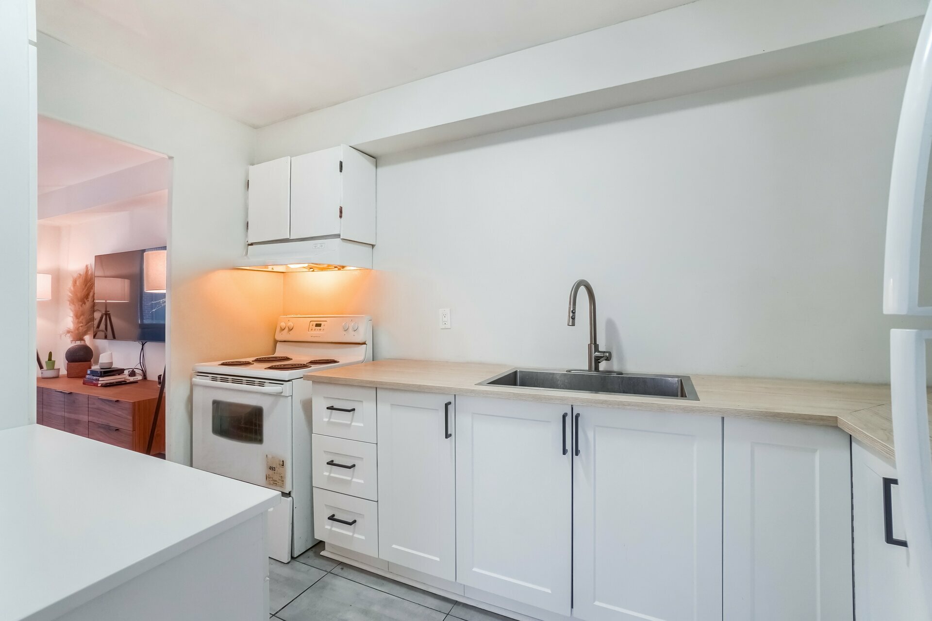 9015 Massey Square, East York Realmedia Tours