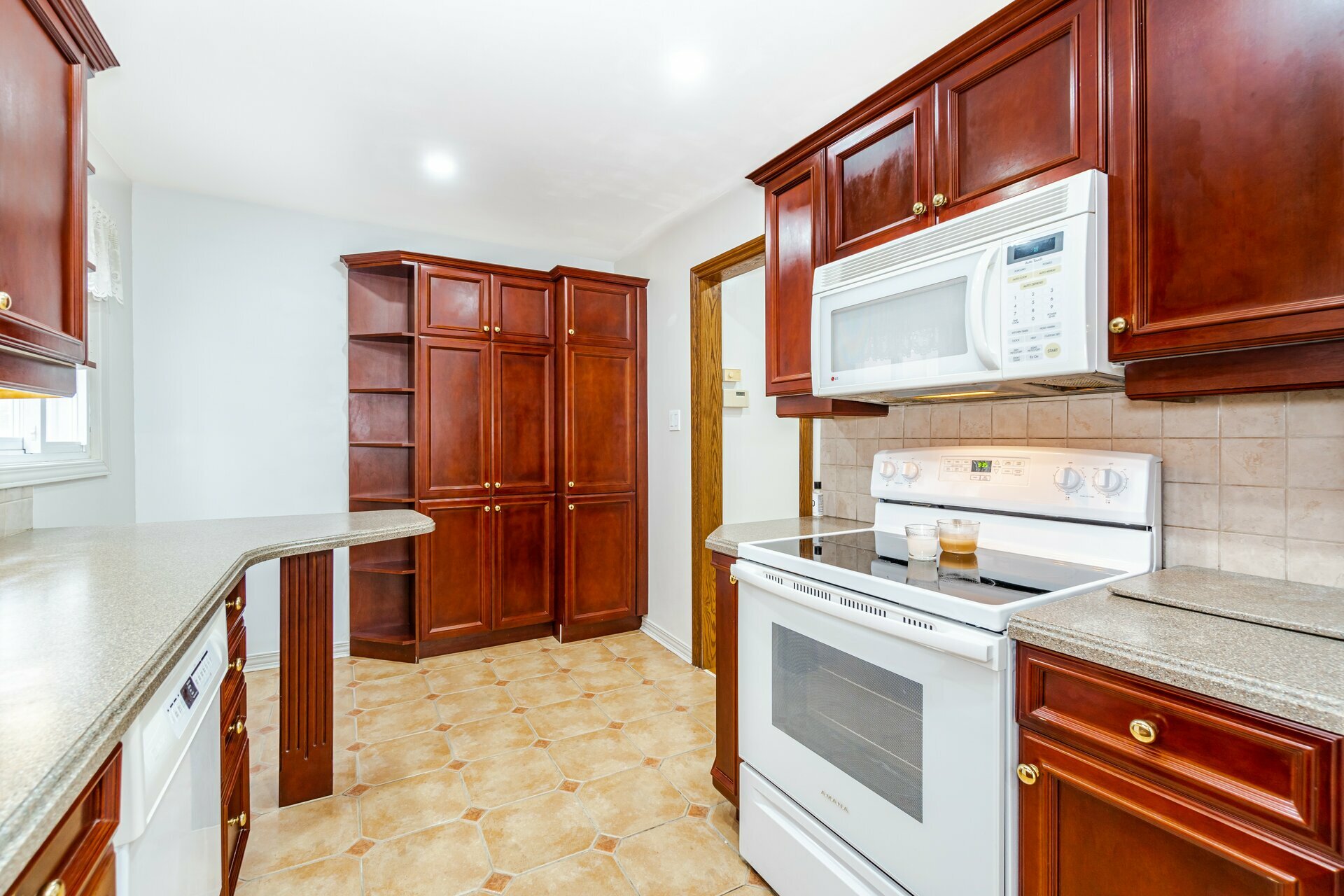 12 Wheatfield Road, Brampton - photo 19