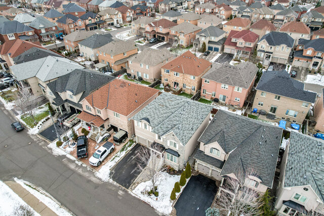51 Silvestre Avenue, Vaughan - photo 2