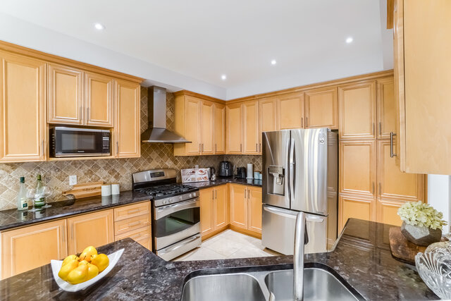 51 Silvestre Avenue, Vaughan - photo 32