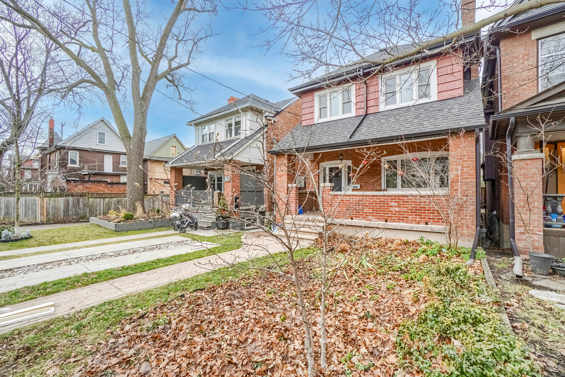 118 Mavety Street, Toronto - photo 3