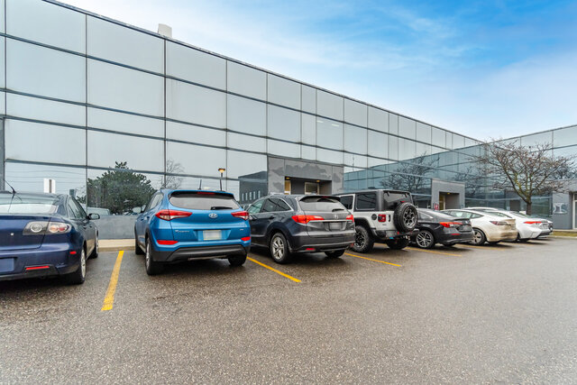 #27-2355 Derry Road East, Mississauga - photo 2