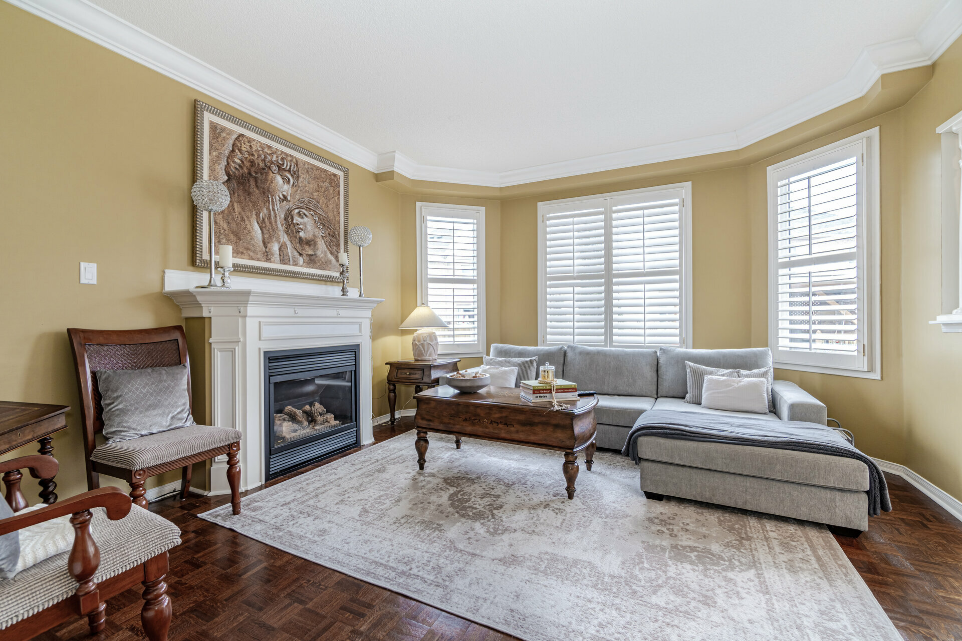 382 Cranston Park Avenue, Maple Realmedia Tours