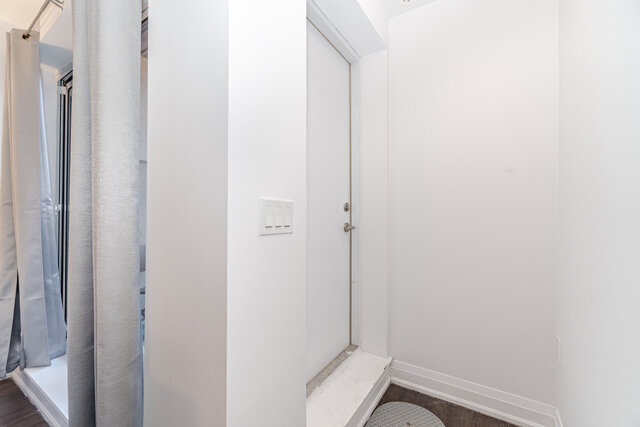 #B302-5279 Highway 7, Vaughan - photo 5