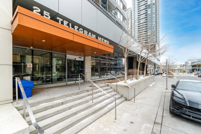 #2605-25 Telegram Mews, Toronto - photo 2