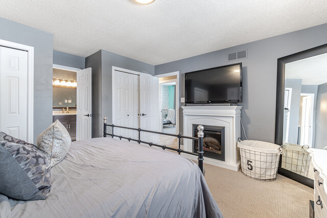 516 Walker Street, Fergus - photo 24