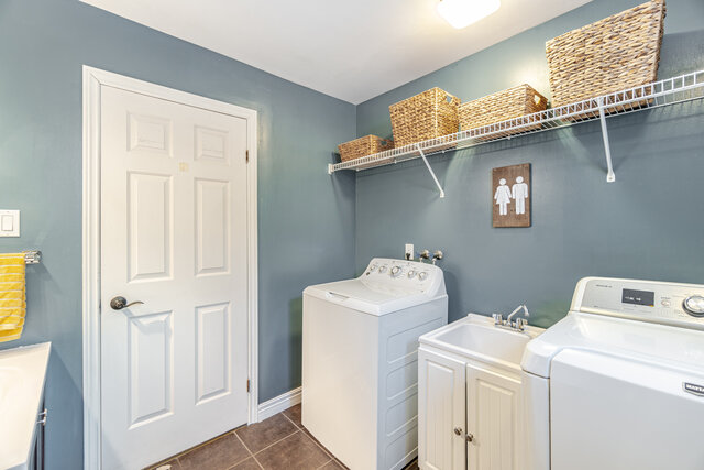 516 Walker Street, Fergus - photo 43