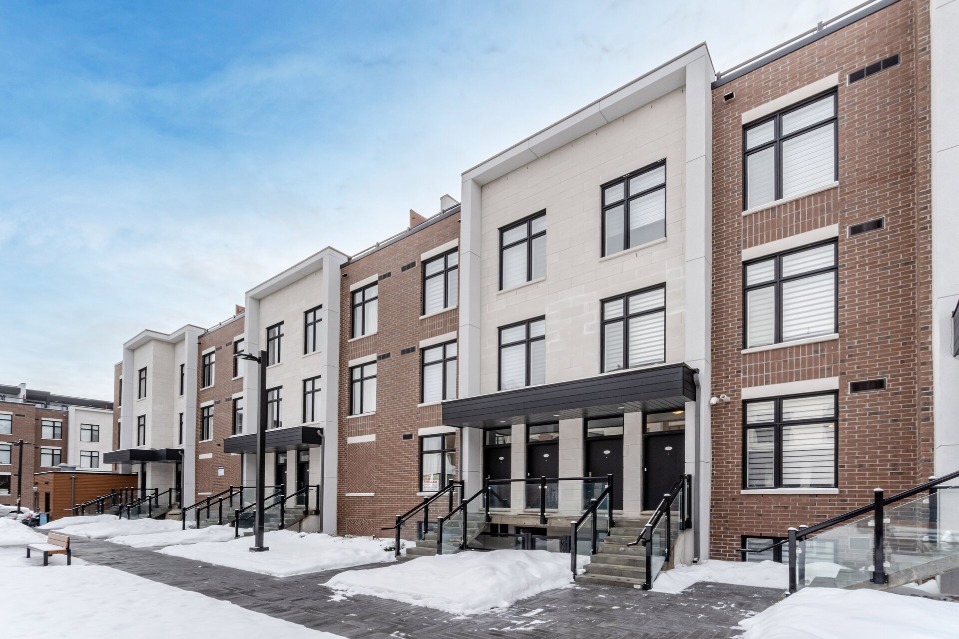 #L125-9570 Islington Avenue, Vaughan - photo 2