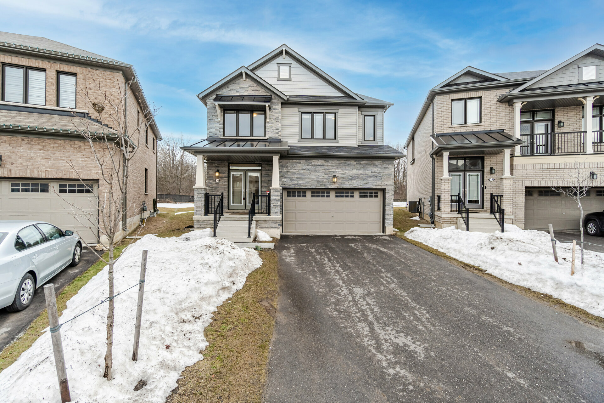 2643699